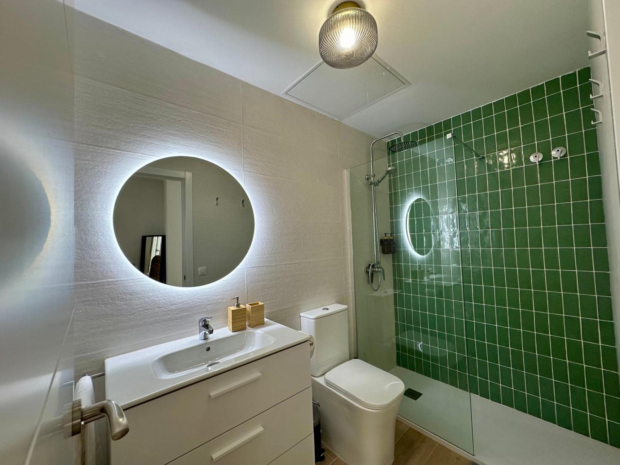 Atico Con Solarium Y Bbq Cerca Del Centro 6 Pax Appartement Málaga Buitenkant foto