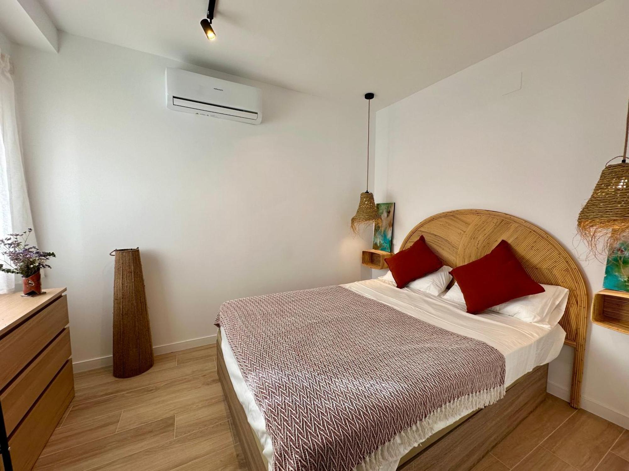 Atico Con Solarium Y Bbq Cerca Del Centro 6 Pax Appartement Málaga Buitenkant foto